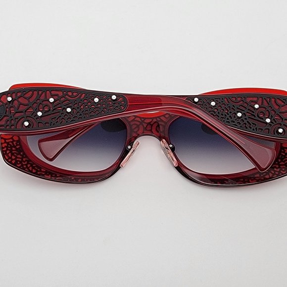 Jean Lafont Louxor 100 Red Black Frame Black Gradient Lens Sunglasses w/ Case main image 13